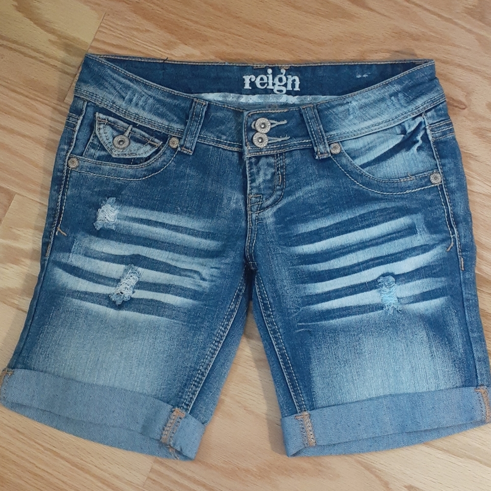 Woman's Reign jean shorts, size 1
